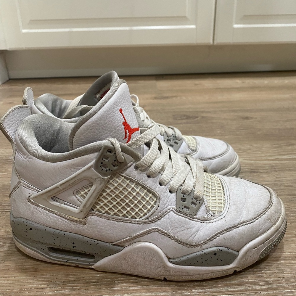 6Y Jordan 4s White Oreo